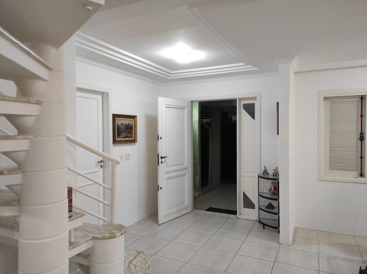Casa Com 6 Suites E Piscina, A 160M Da Praia Флоріанополіс Екстер'єр фото